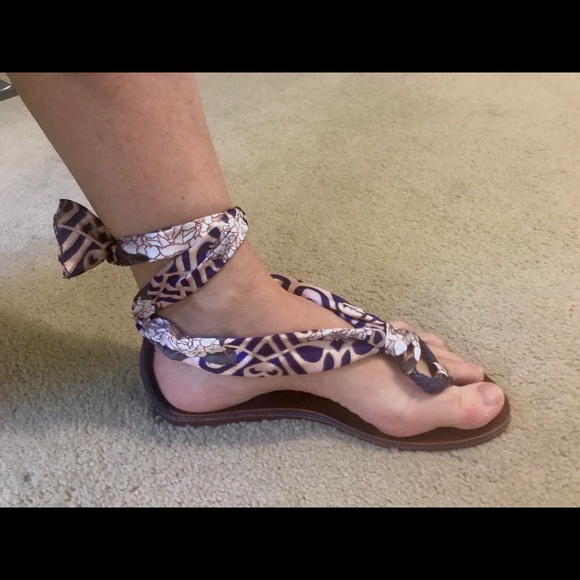 SCHUTZ Shoes - Schutz Sandal. Size 6